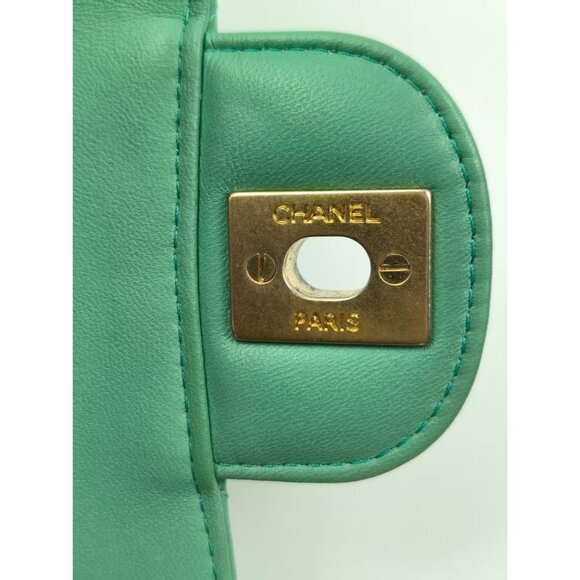 Pre-Owned Chanel Square Classic Chevron Single Flap Lambskin Mini Crossbody Bag - Picture 8 of 10